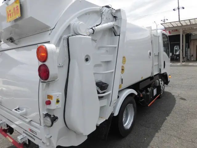 いすゞ エルフ TPG-NMR85AN(2WD)の写真14