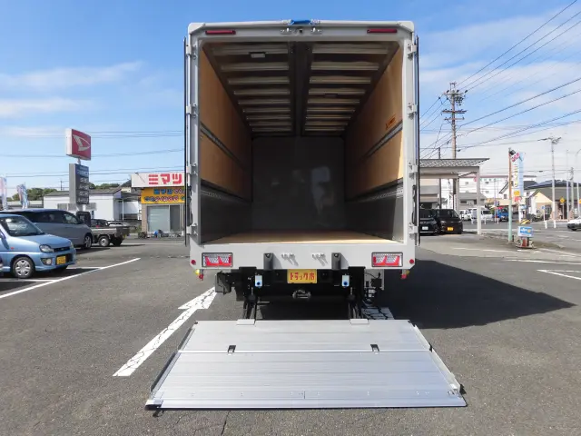 いすゞ フォワード 2RG-FRR90T4(2WD)の写真15