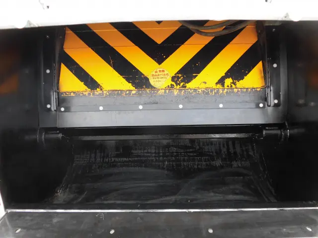 いすゞ エルフ TPG-NMR85AN(2WD)の写真18