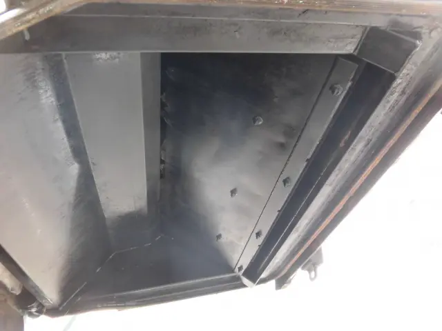 いすゞ エルフ TPG-NMR85AN(2WD)の写真21