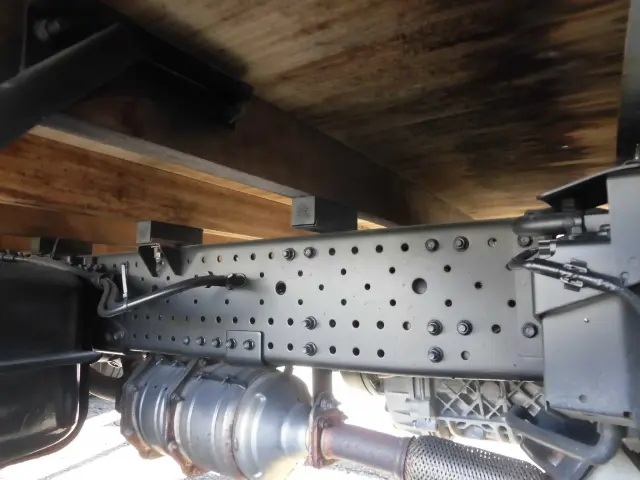 いすゞ エルフ TRG-NPR85AR(2WD)の写真21