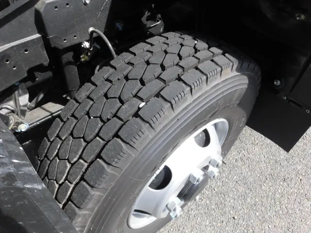 いすゞ フォワード 2RG-FRR90T4(2WD)の写真21