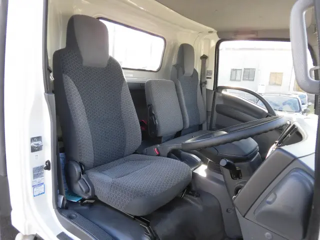 いすゞ エルフ TRG-NPR85AR(2WD)の写真27