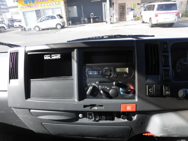 いすゞ エルフ TRG-NPR85AR(2WD)の写真30