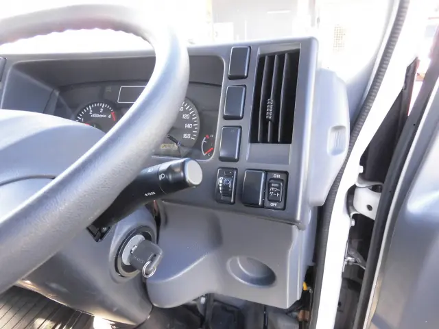 いすゞ エルフ TRG-NPR85AR(2WD)の写真31