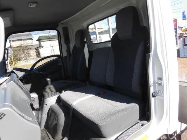 いすゞ エルフ TRG-NPR85AR(2WD)の写真32