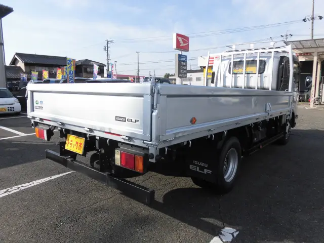 いすゞ エルフ TKG-NPR85AR(2WD)の写真2