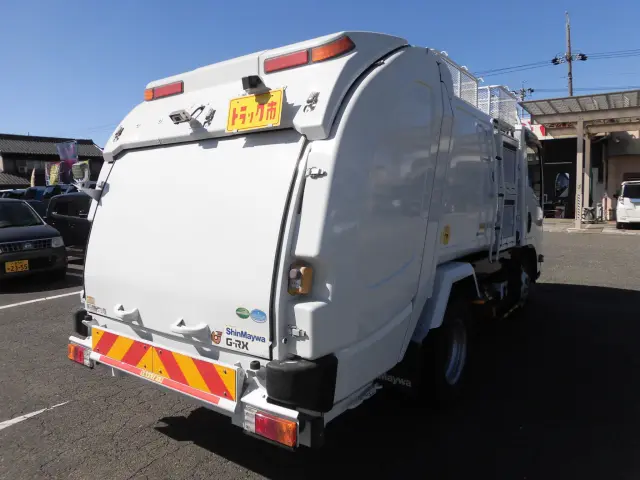 いすゞ エルフ TPG=NMR85N(2WD)の写真2