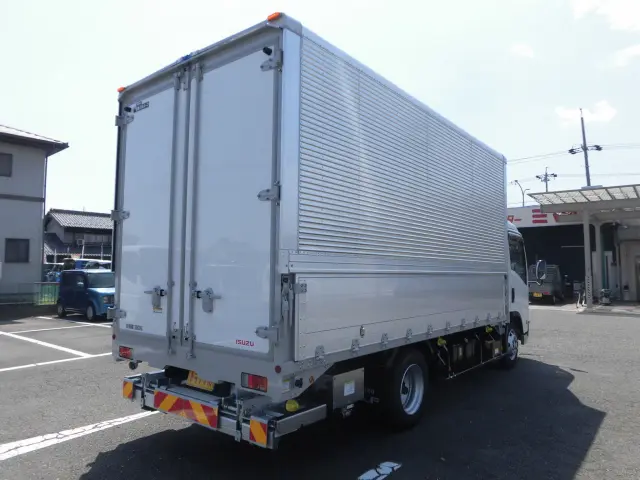 いすゞ エルフ 2TG-NPR88AM(2WD)の写真2