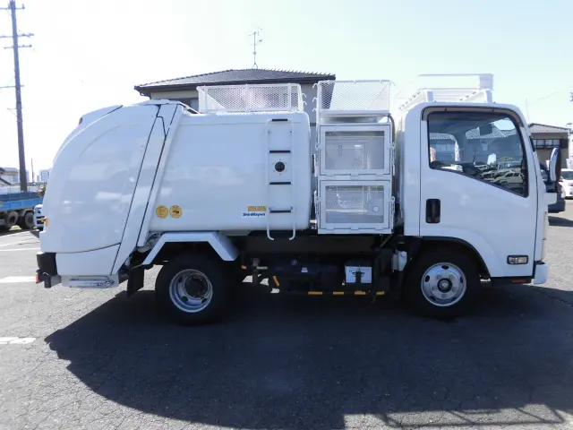 いすゞ エルフ TPG=NMR85N(2WD)の写真5