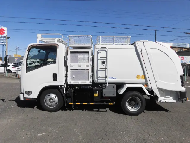 いすゞ エルフ TPG=NMR85N(2WD)の写真6