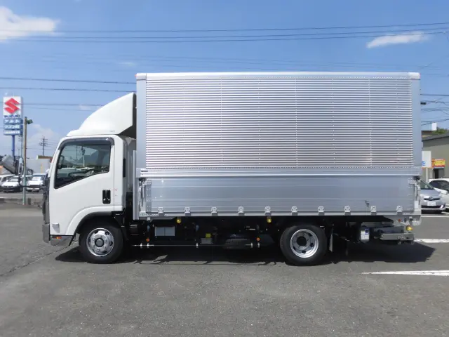 いすゞ エルフ 2TG-NPR88AM(2WD)の写真6