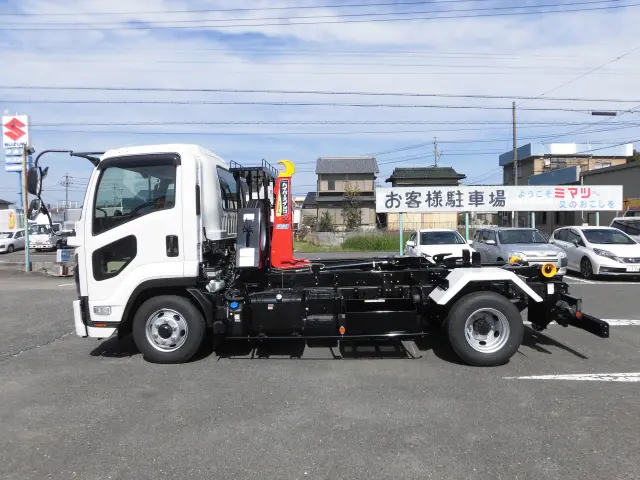 いすゞ フォワード 2RG-FRR90S4(2WD)の写真6