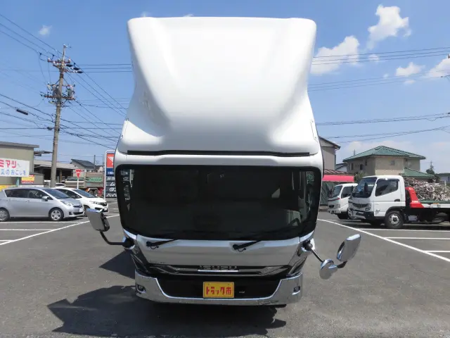 いすゞ エルフ 2TG-NPR88AM(2WD)の写真7