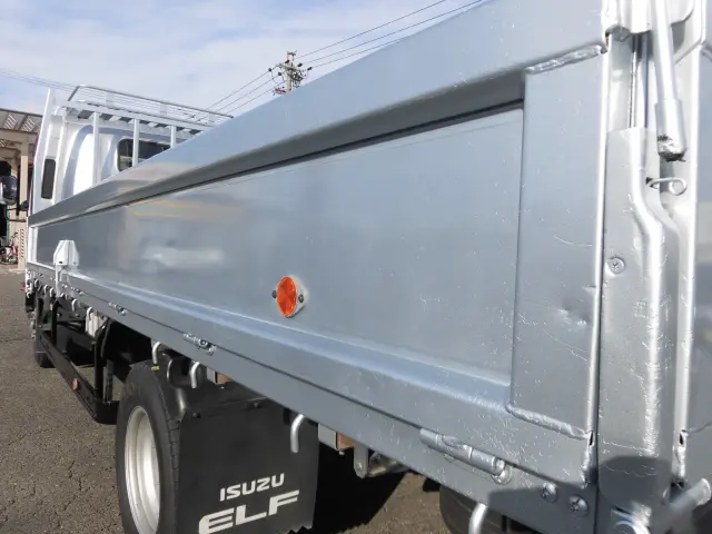 いすゞ エルフ TKG-NPR85AR(2WD)の写真10