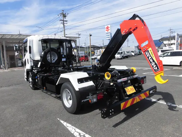いすゞ フォワード 2RG-FRR90S4(2WD)の写真10