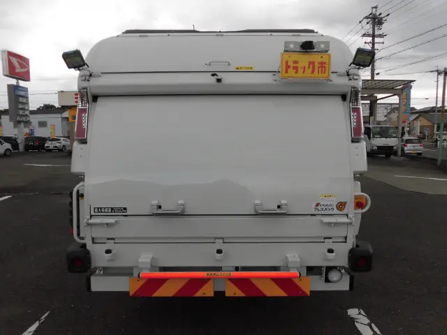 いすゞ エルフ 2PG-NPR88Y(2WD)の写真11