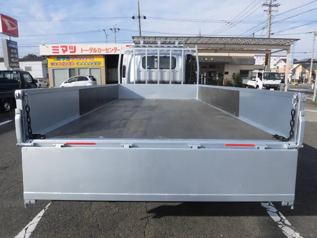 いすゞ エルフ TKG-NPR85AR(2WD)の写真13