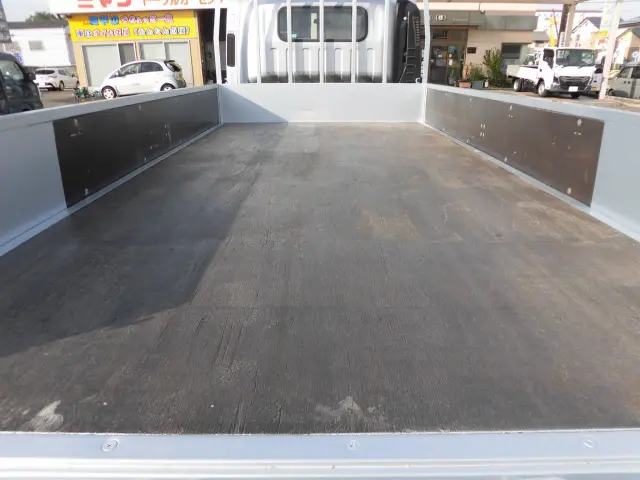 いすゞ エルフ TKG-NPR85AR(2WD)の写真14