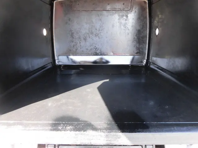 いすゞ エルフ TPG=NMR85N(2WD)の写真15