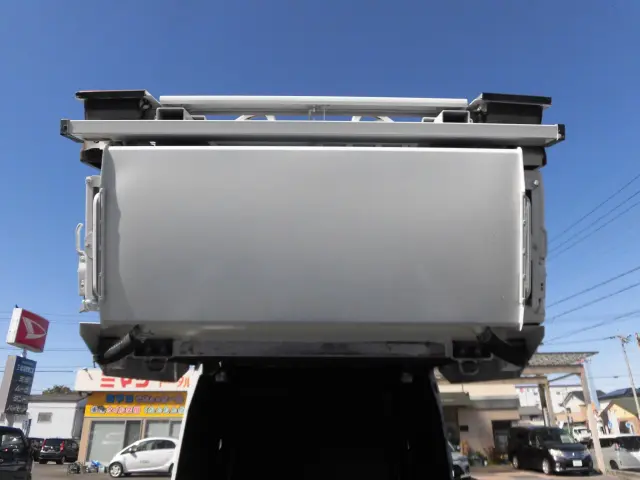 いすゞ エルフ TPG=NMR85N(2WD)の写真16