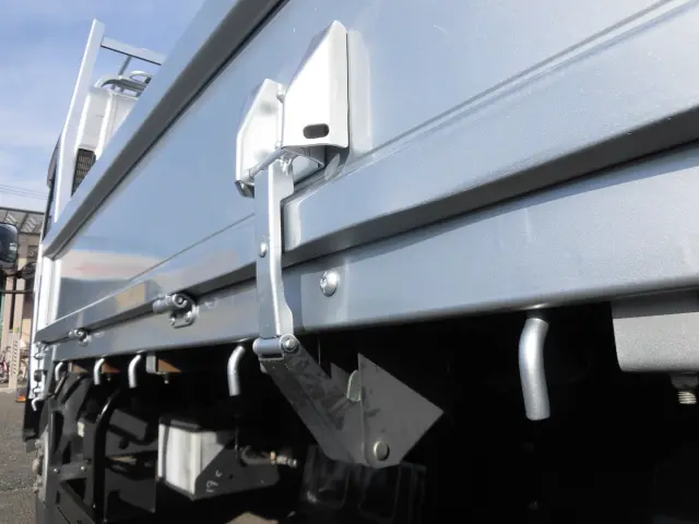 いすゞ エルフ TKG-NPR85AR(2WD)の写真18