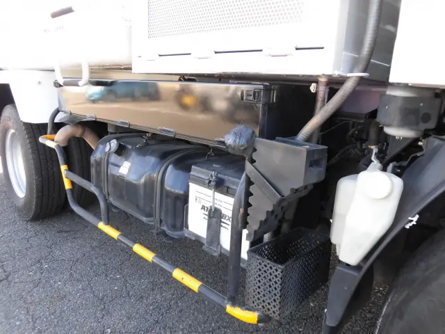 いすゞ エルフ TPG=NMR85N(2WD)の写真21