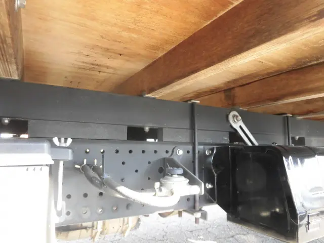 いすゞ エルフ TKG-NPR85AR(2WD)の写真22