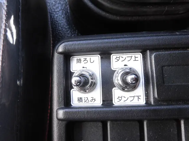 いすゞ フォワード 2RG-FRR90S4(2WD)の写真27