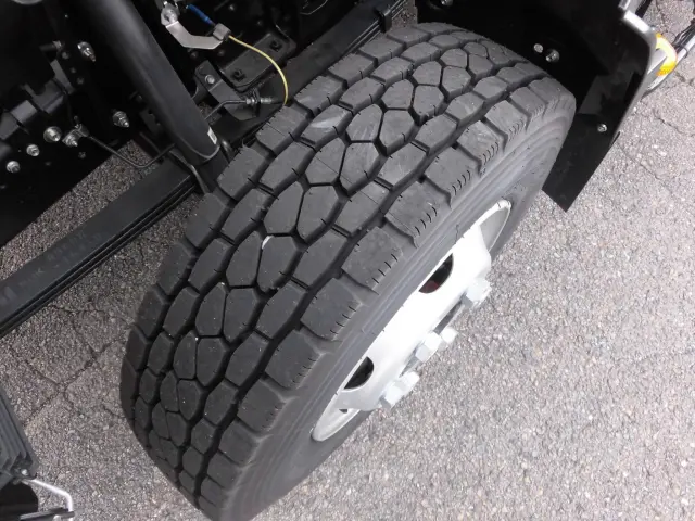 いすゞ エルフ 2PG-NPR88Y(2WD)の写真30