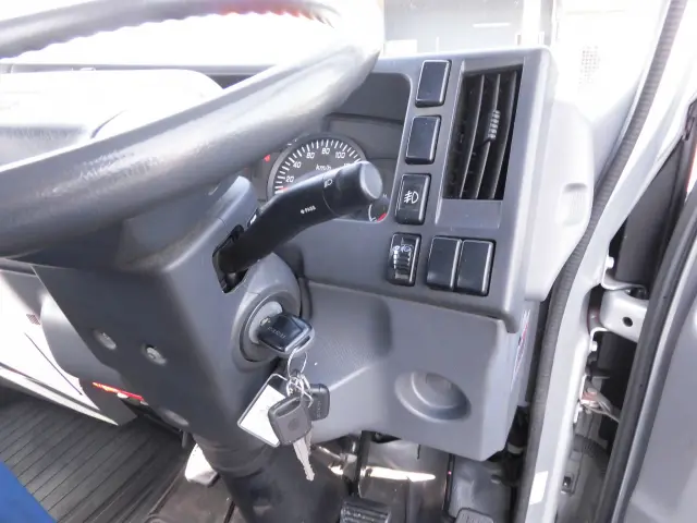 いすゞ エルフ TKG-NPR85AR(2WD)の写真32