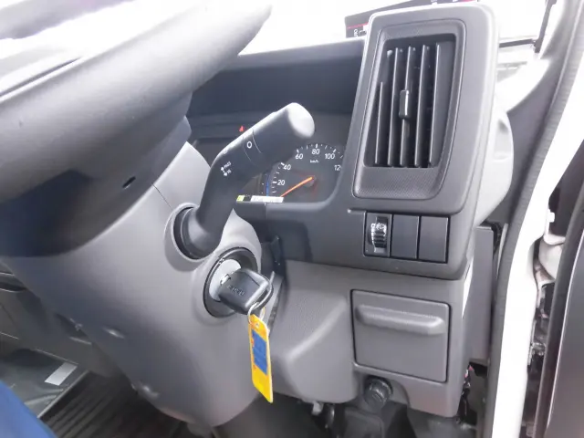 いすゞ エルフ 2PG-NPR88Y(2WD)の写真37