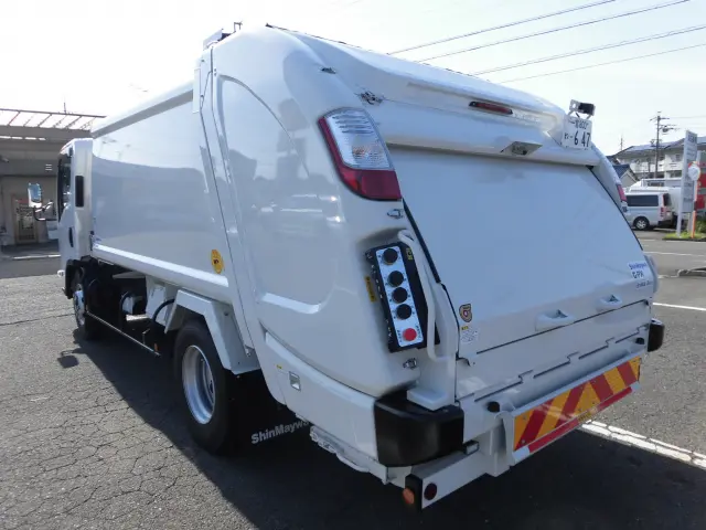 いすゞ エルフ 2PG-NPR88YM(2WD)の写真4