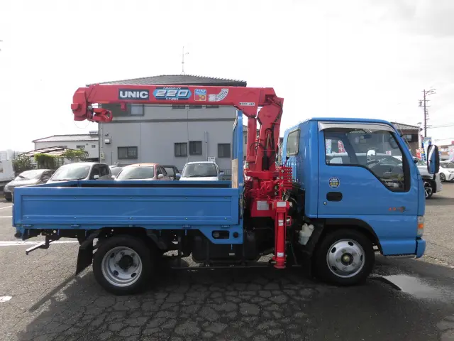 いすゞ エルフ KR-NKR81EA(2WD)の写真5