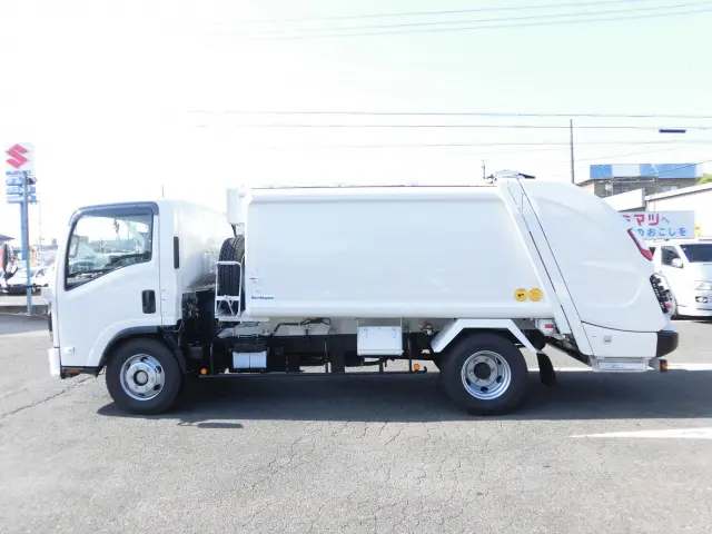 いすゞ エルフ 2PG-NPR88YM(2WD)の写真6