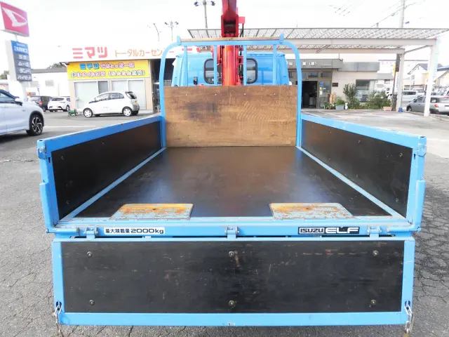 いすゞ エルフ KR-NKR81EA(2WD)の写真16