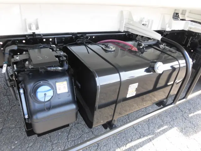 いすゞ エルフ 2PG-NPR88YM(2WD)の写真18