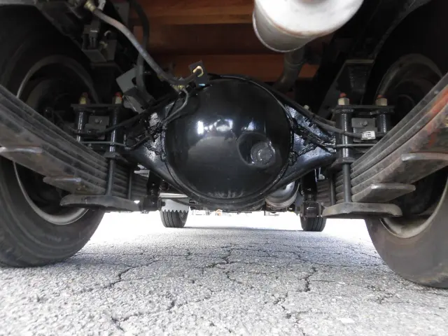 いすゞ エルフ KR-NKR81EA(2WD)の写真25