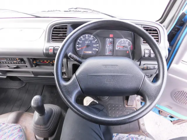 いすゞ エルフ KR-NKR81EA(2WD)の写真30