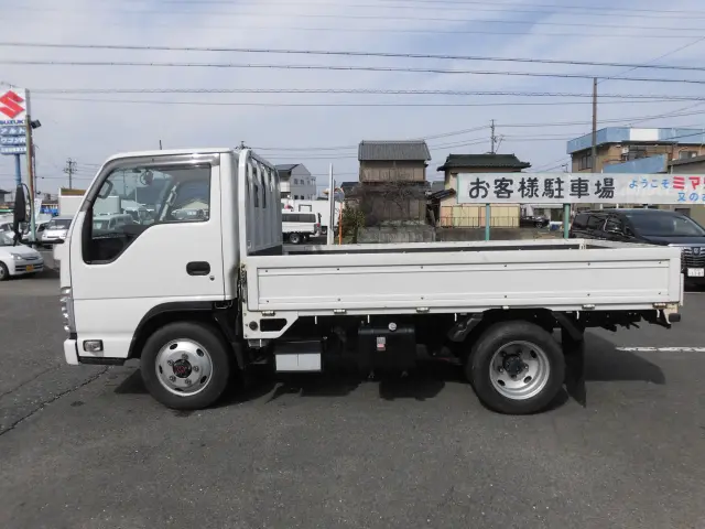 いすゞ エルフ 2RG-NJS88A(4WD)の写真6