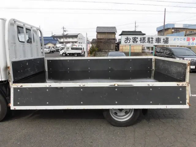 いすゞ エルフ 2RG-NJS88A(4WD)の写真14