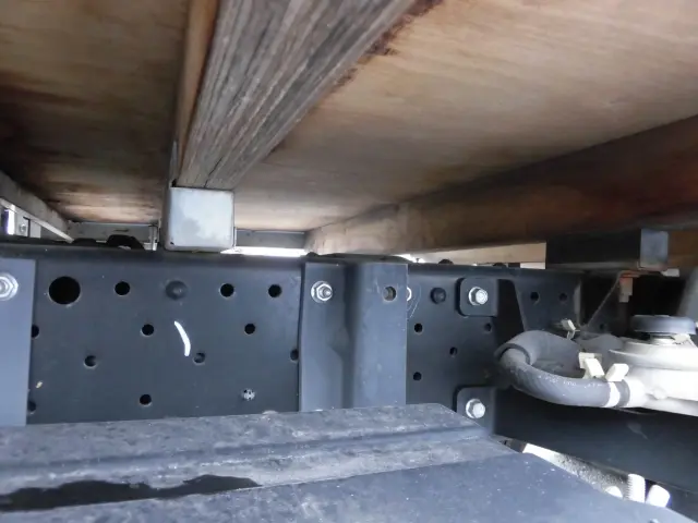 いすゞ エルフ 2RG-NJS88A(4WD)の写真20