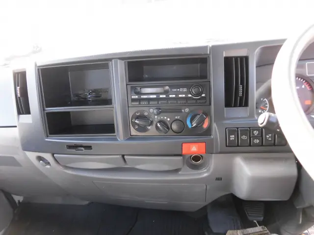 いすゞ エルフ TKG-NKR85AN(2WD)の写真26