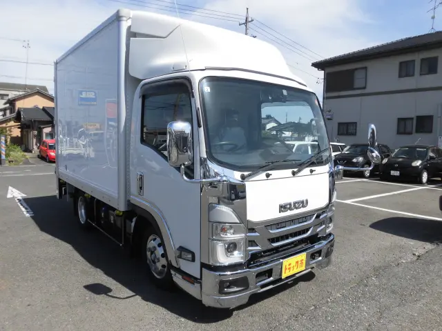 いすゞ エルフ 2RG-NLR88AN(2WD)の写真2