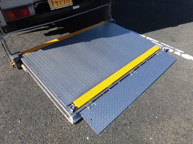 トヨタ ダイナ TPG-XZU605(2WD)の写真16