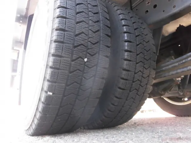 いすゞ エルフ 2RG-NLR88AN(2WD)の写真28