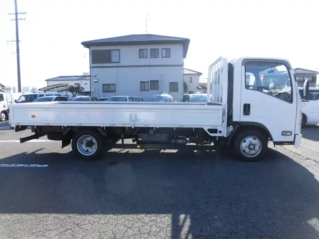 いすゞ エルフ TRG-NPR85AR(2WD)の写真5