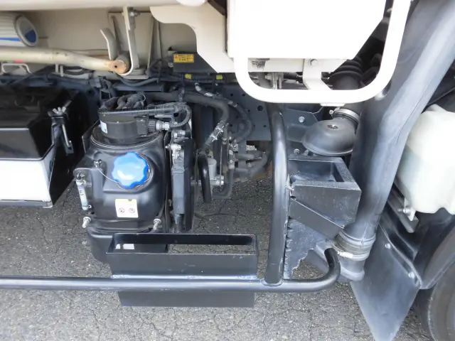 いすゞ エルフ 2PG-NPR88YN(2WD)の写真20