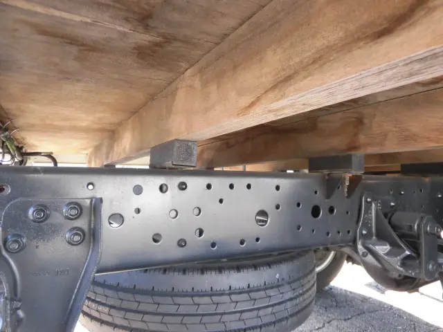 いすゞ エルフ TRG-NPR85AR(2WD)の写真21