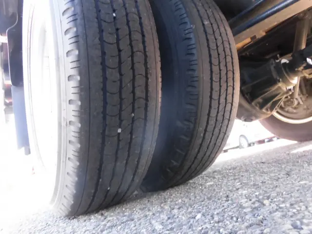 いすゞ エルフ TRG-NPR85AR(2WD)の写真23